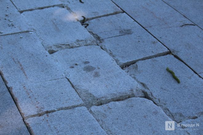И снова провал: что не успели отремонтировать в Нижнем Новгороде после зимы — фоторепортаж - фото 21