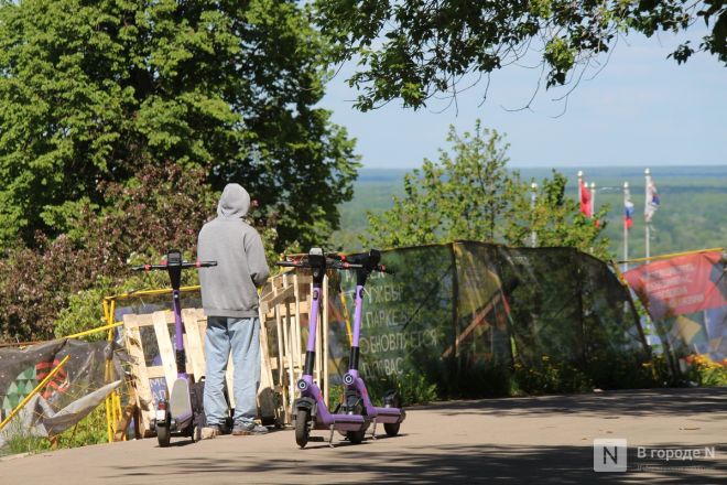 Опасные лестницы и разбитая брусчатка: что не успели отремонтировать  в Нижем Новгороде после зимы - фото 92