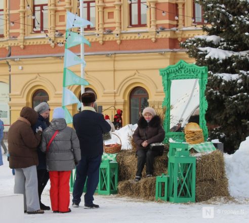 С блинами и в сугробах: как прошла Масленица в Нижнем Новгороде — фоторепортаж - фото 84