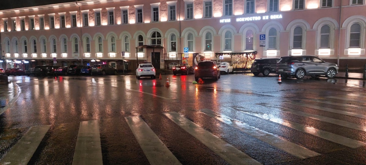 Двухлетний ребенок пострадал в ДТП в центре Нижнего Новгорода  - фото 1