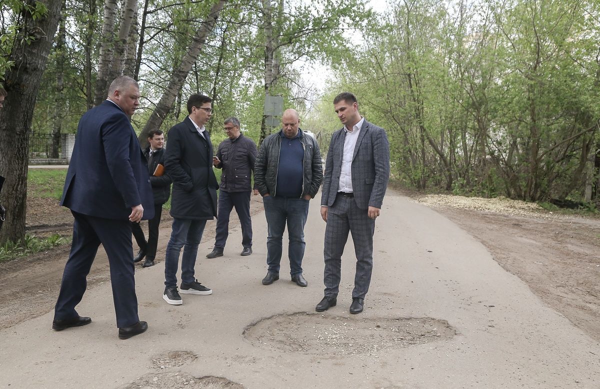 Дорогу к школе № 93 отремонтируют после жалоб нижегородцев
