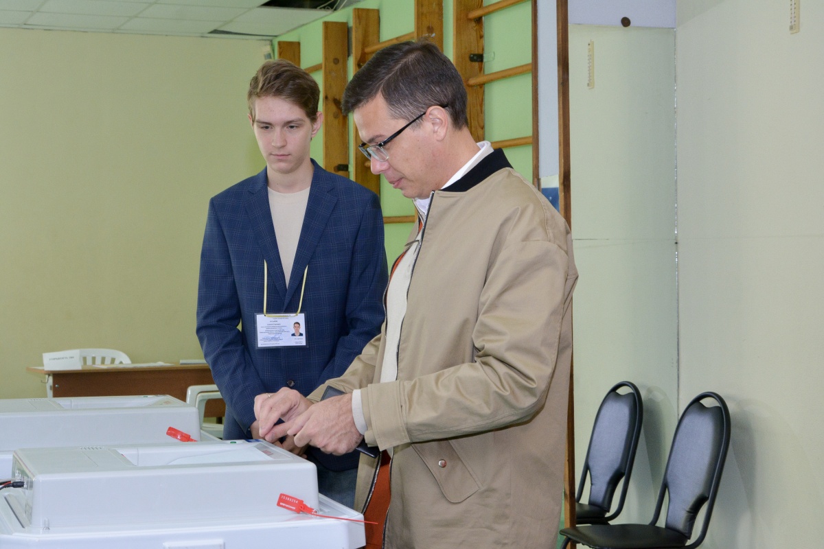 Мэр Нижнего Новгорода Юрий Шалабаев проголосовал на выборах губернатора - фото 1