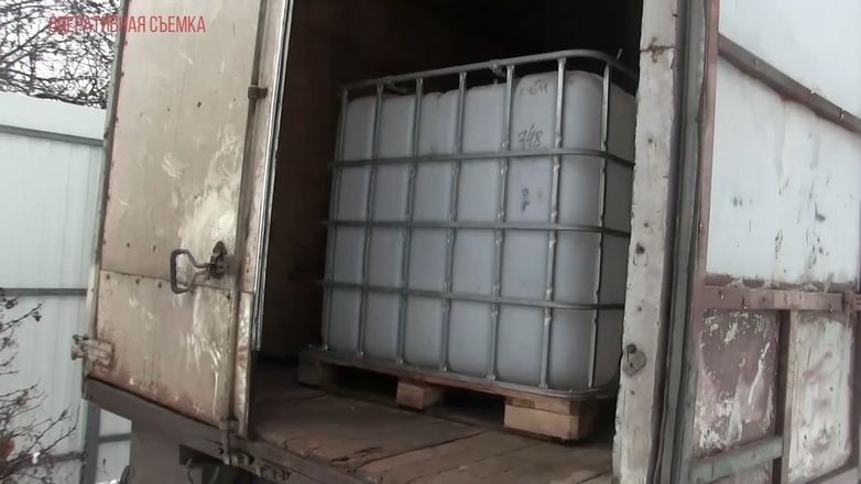 Более 4,5 тысячи бутылок с нелегальным алкоголем изъяли в Арзамасе - фото 5