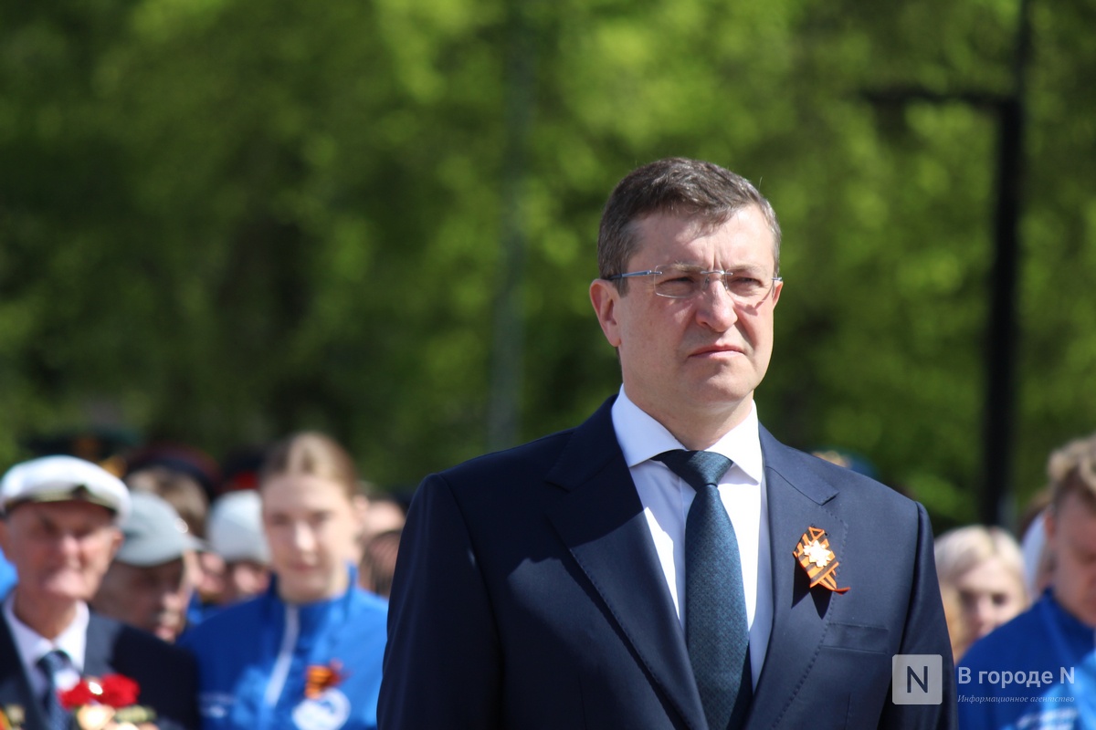 Без парада и салюта: как прошел День Победы в Нижнем Новгороде — фоторепортаж - фото 33