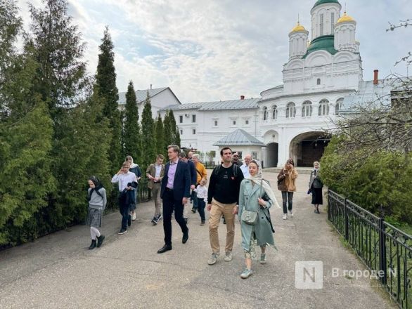 &laquo;Новая родина&raquo;. Переселенцы из недружественных стран побывали в Макарьевском монастыре &mdash; фоторепортаж - фото 14