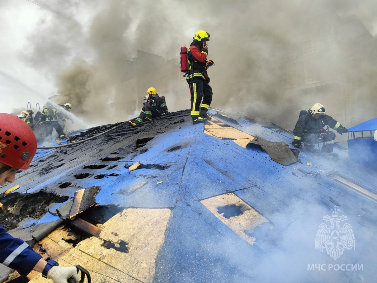 Стала известна причина мощного пожара в частной клинике на Покровке - фото 1