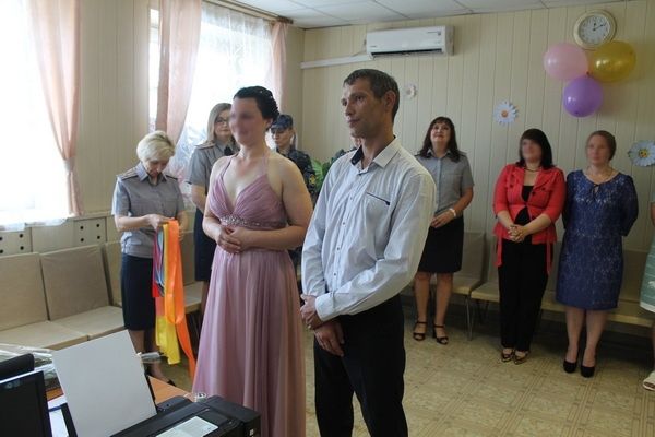 Свадьба с выкупом невесты прошла в нижегородской исправительной колонии - фото 1