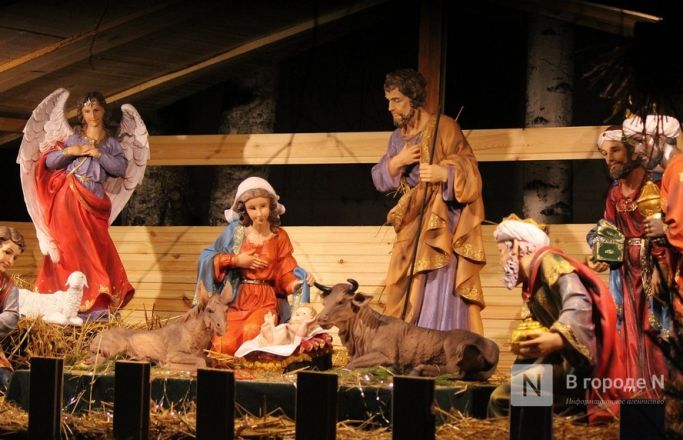 Праздник света и чудес: нижегородцы отметили Рождество в Заповедных кварталах - фото 51