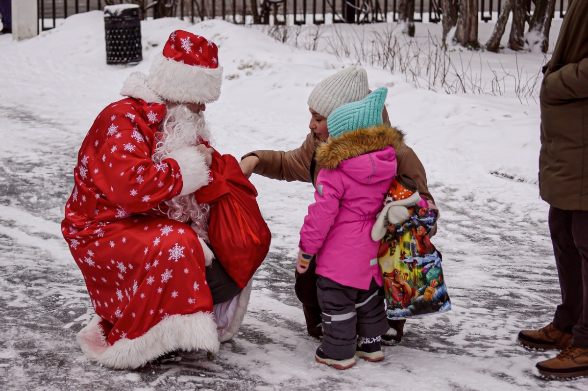 Как прошел &laquo;Дед Мороз Дэй&raquo; в Нижнем Новгороде в 2023 году - фото 2