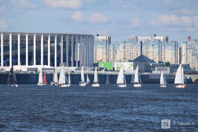 75 яхт и более 500 сапов вышли на Волгу в Нижнем Новгороде в День города - фото 70