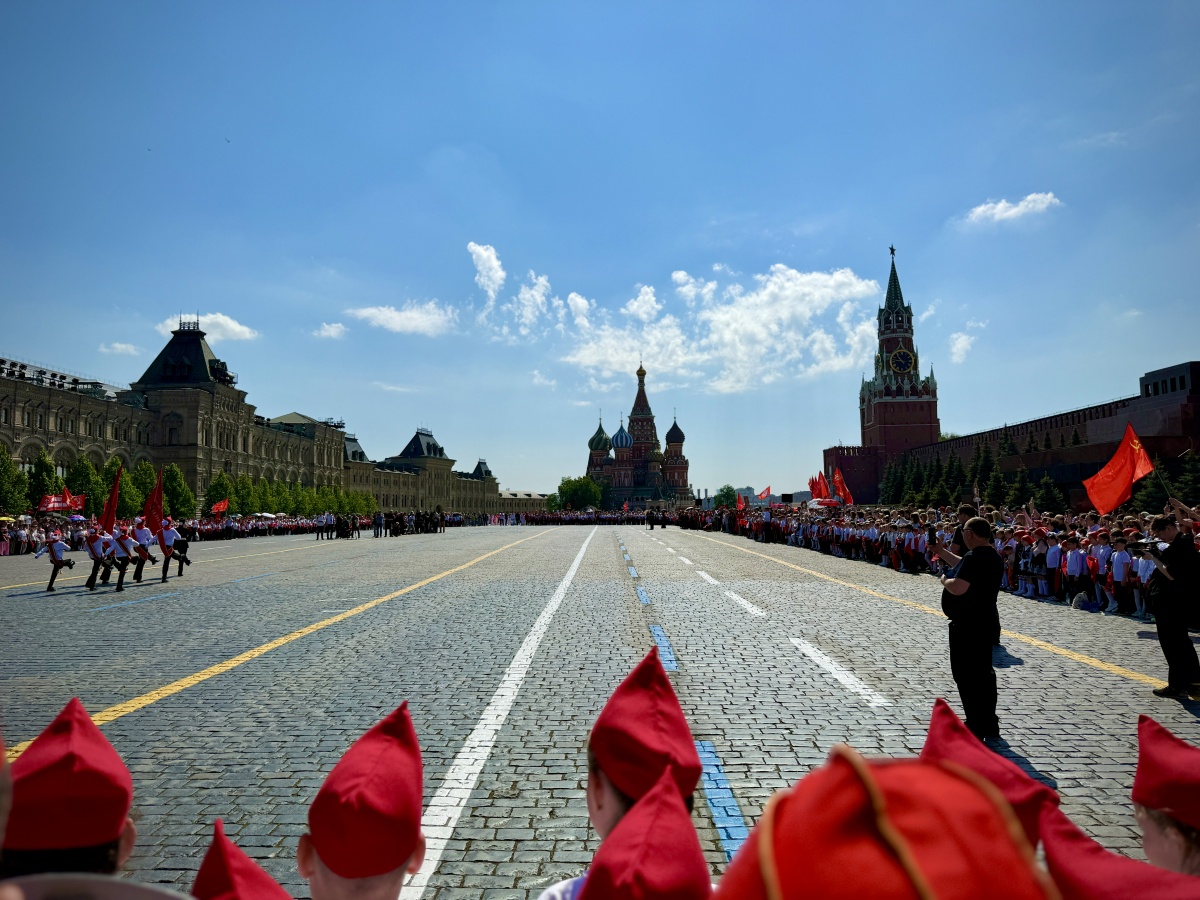 Нижегородские школьники пополнили ряды пионерии КПРФ на Красной площади - фото 2
