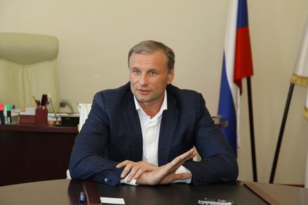 Сватковский прокомментировал вызов сотрудников районных ФОКов на новый стадион