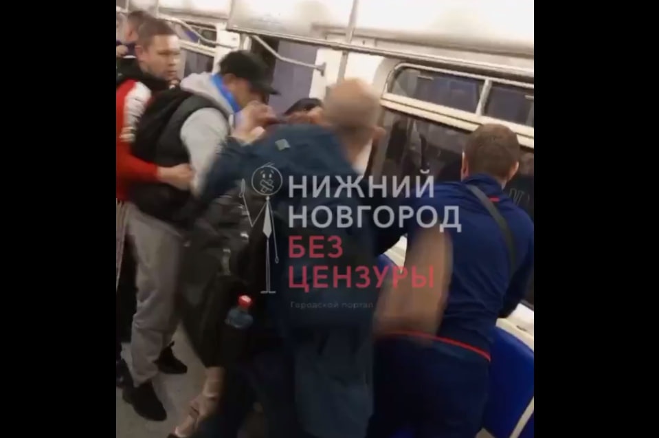 Драка произошла в вагоне нижегородского метро - фото 1