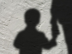 Дзержинец сбежал, чтобы не платить алименты на ребенка