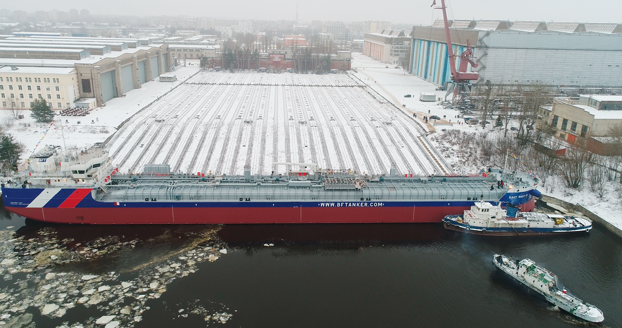 Судостроительный завод нижний новгород. Завод красное Сормово Нижний Новгород. Красная Сормово Нижний Новгород. Красное Сормово судостроительный завод. Судостроение красное Сормово.