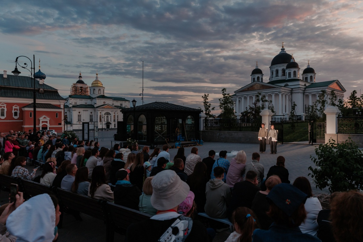 Более 1 500 гостей посетили театральный фестиваль &laquo;Из области&raquo; в Арзамасе - фото 1