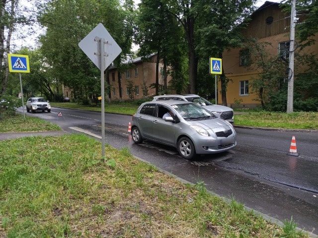 Водитель-новичок сбил школьницу на переходе в Нижнем Новгороде - фото 1