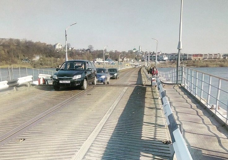 Наплавной мост из Павлова в Тумботино открылся после паводка - фото 1