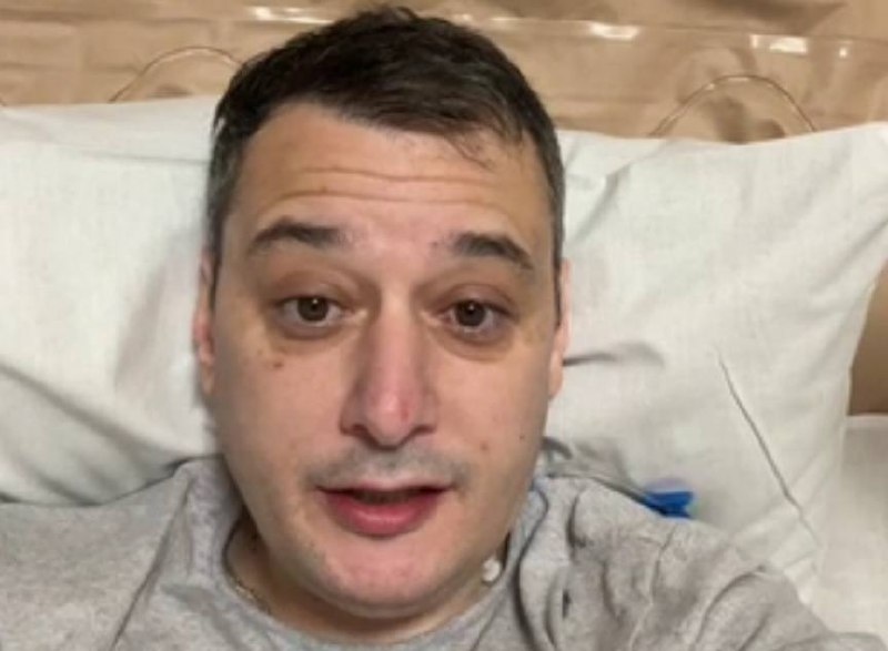 &laquo;Ситуация хуже, чем предполагалось&raquo;: Хинштейн пережил операцию после ДТП - фото 1