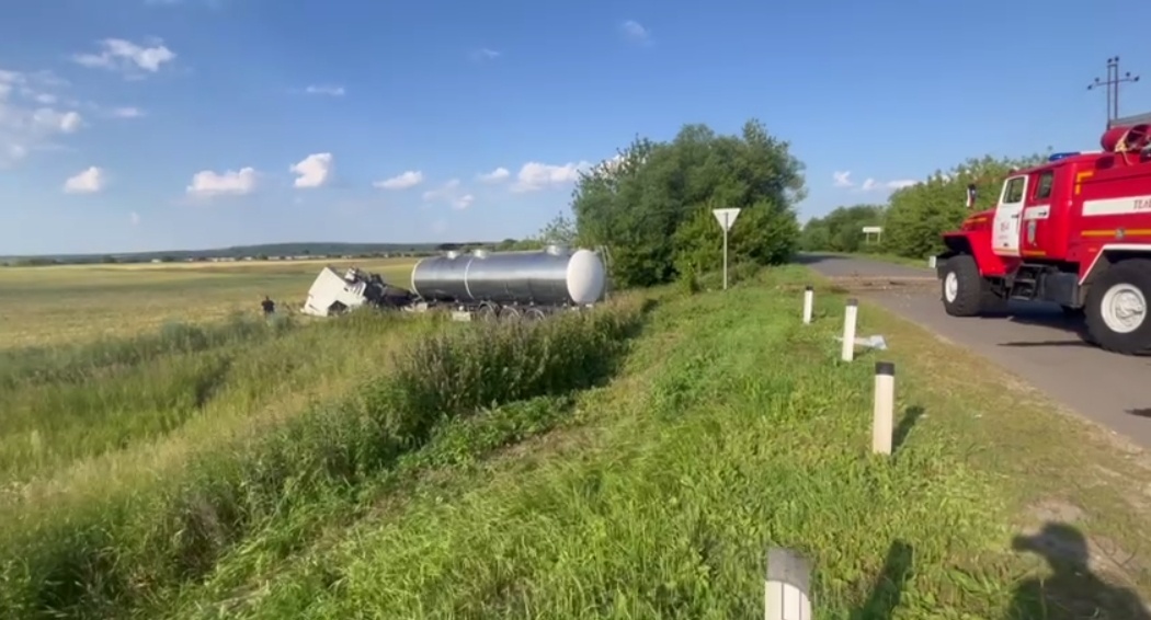 Водитель автоцистерны погиб в ДТП на Р-158 в Нижегородской области - фото 1