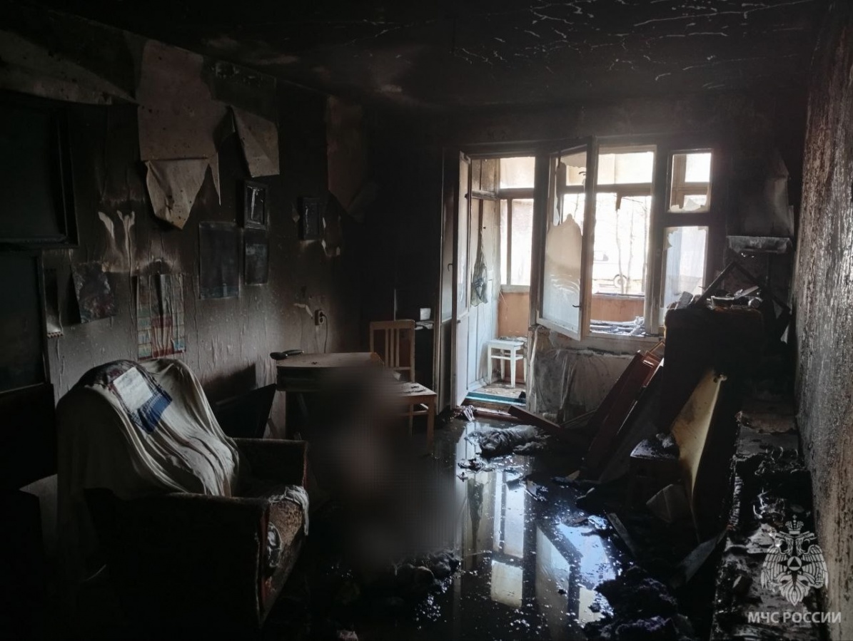 Пожилая женщина погибла на пожаре в пятиэтажке в Балахне - фото 1