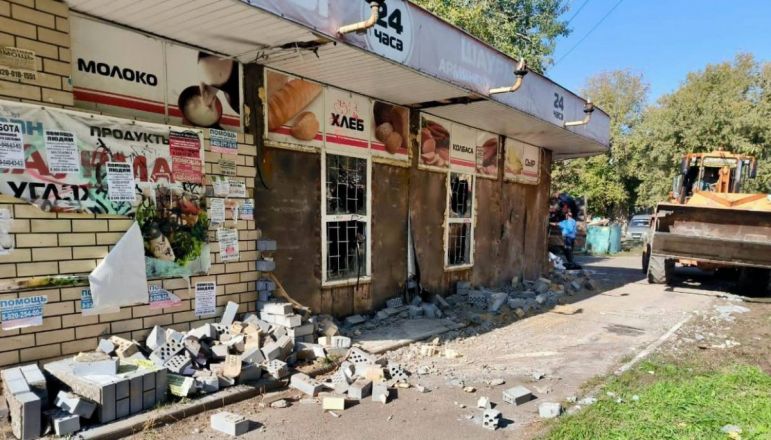 13 незаконных торговых точек демонтировали на Автозаводе в 2025 году - фото 2