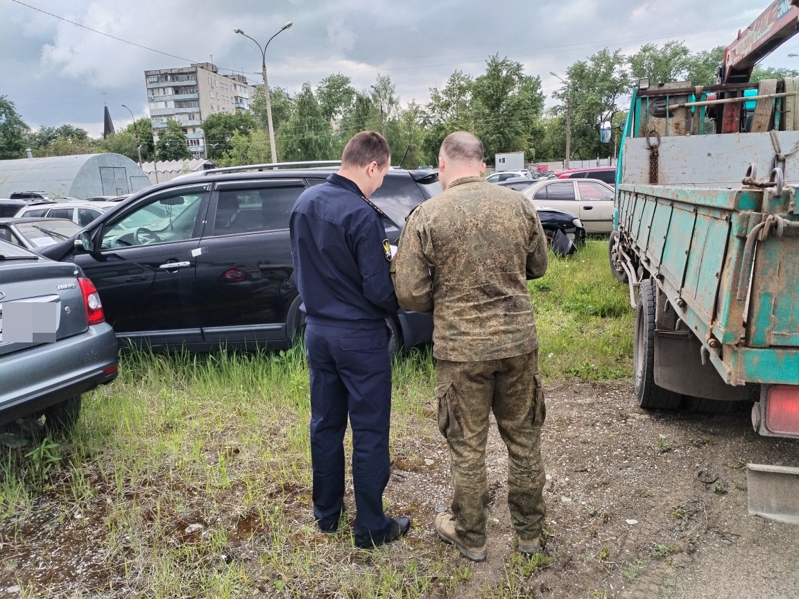 Три конфискованные у нижегородцев иномарки отправили в зону СВО - фото 3