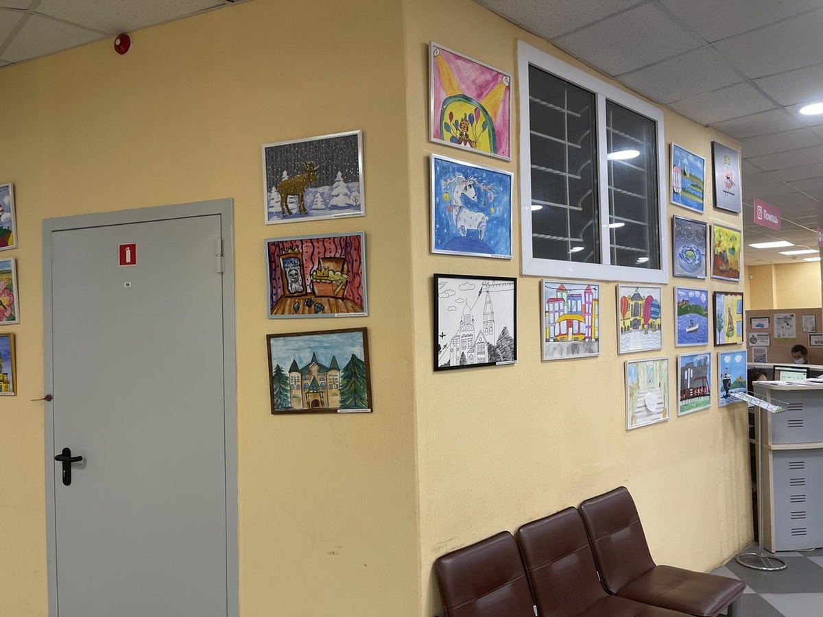 Выставка рисунков онкобольных детей открылась в Нижнем Новгороде - фото 1